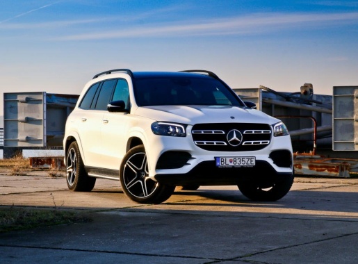 Test Mercedes-Benz GLS 400 d: Elegantný, luxusný a ohromne pohodlný obor s naftovým srdcom