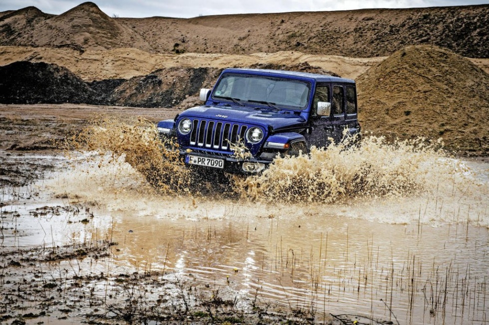 Terénne autá mnohí prezývajú &quot;džípy&quot; práve kvôli značke Jeep.