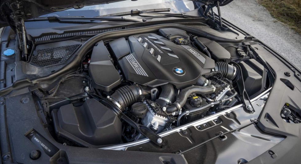 BMW M850i xDrive Cabrio