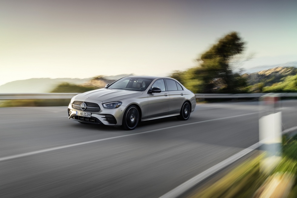 Mercedes Triedy E prešiel dôkladným faceliftom